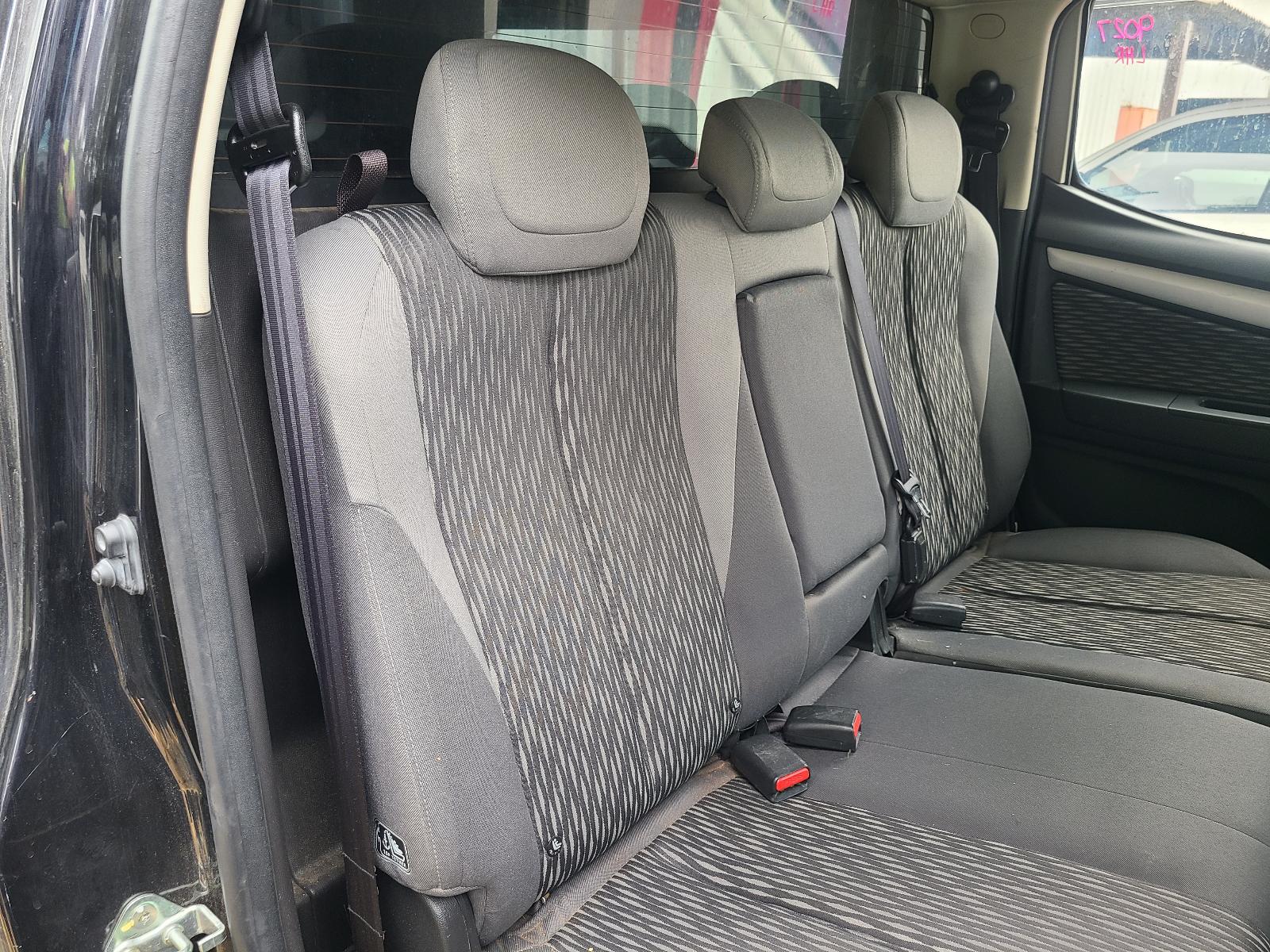 View Holden Colorado 2015 4 Door Utility