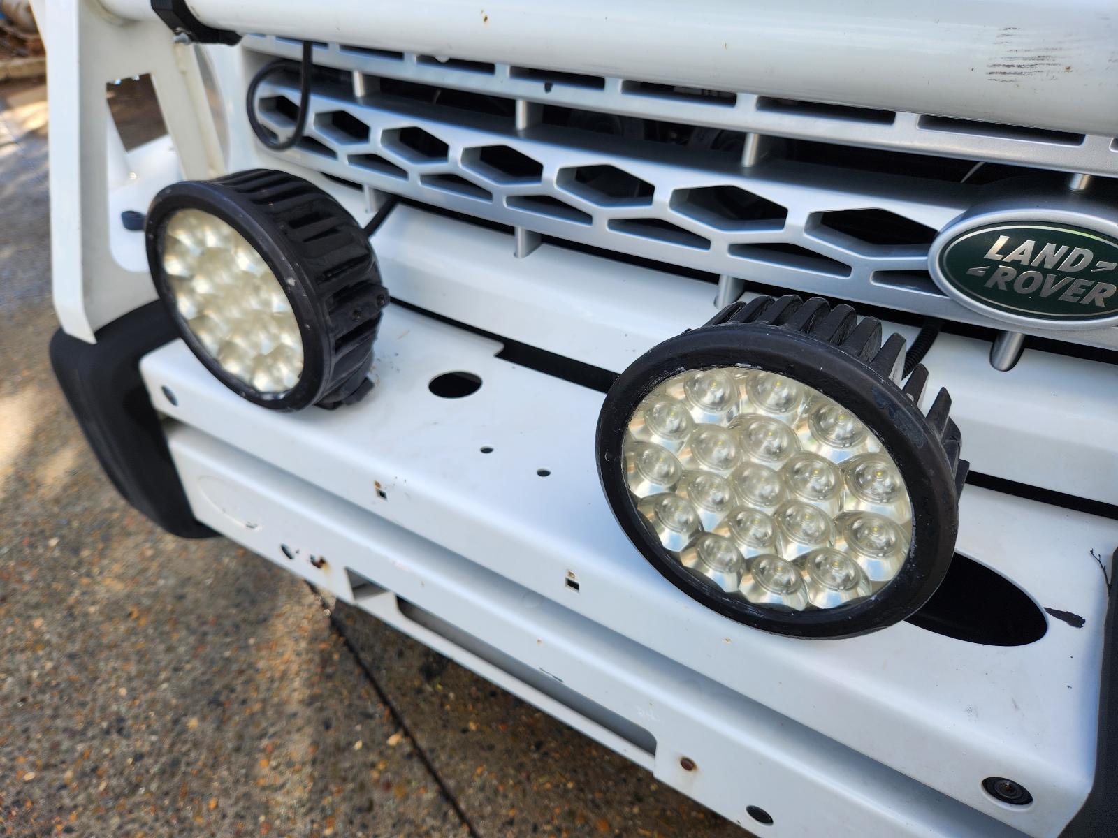 View Land Rover Discovery 2012  