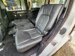 View Land Rover Discovery 2012  