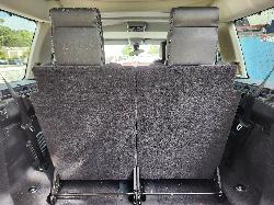 View Land Rover Discovery 2012  