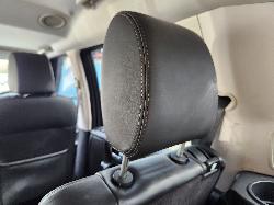 View Land Rover Discovery 2012  