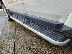 View Land Rover Discovery 2012  