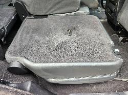 View Land Rover Discovery 2012  