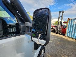 View Land Rover Discovery 2012  