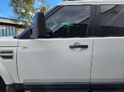 View Land Rover Discovery 2012  