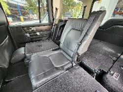 View Land Rover Discovery 2012  