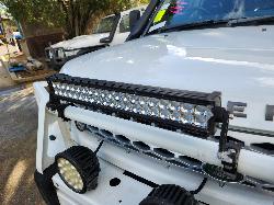 View Land Rover Discovery 2012  