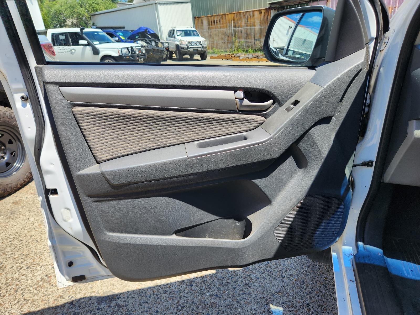 View Holden Colorado 2015 4 Door Pickup