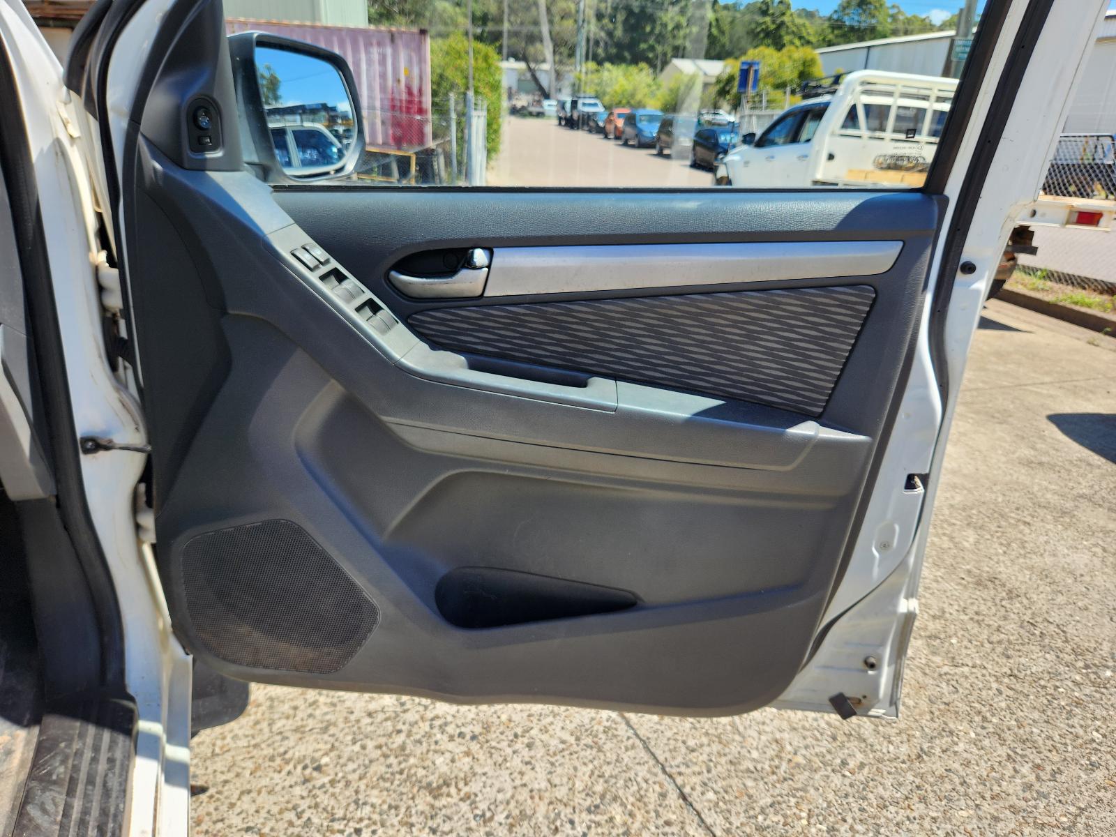 View Holden Colorado 2015 4 Door Pickup