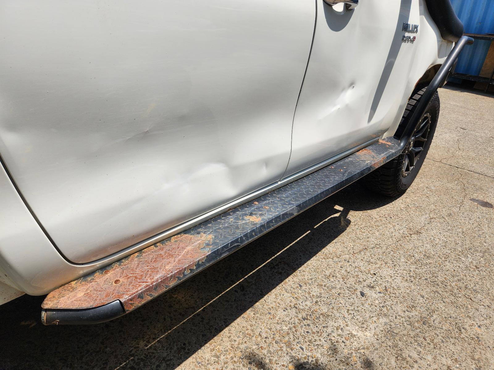 Toyota Hilux 2016 4 Door Pickup View Toyota Hilux 2016 4 Door Pickup