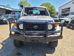 View Toyota Landcruiser 2000 2 Door Pickup