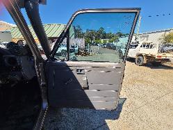 View Toyota Landcruiser 2000 2 Door Pickup