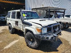 View Toyota Landcruiser 2016 4 Door Station Wagon