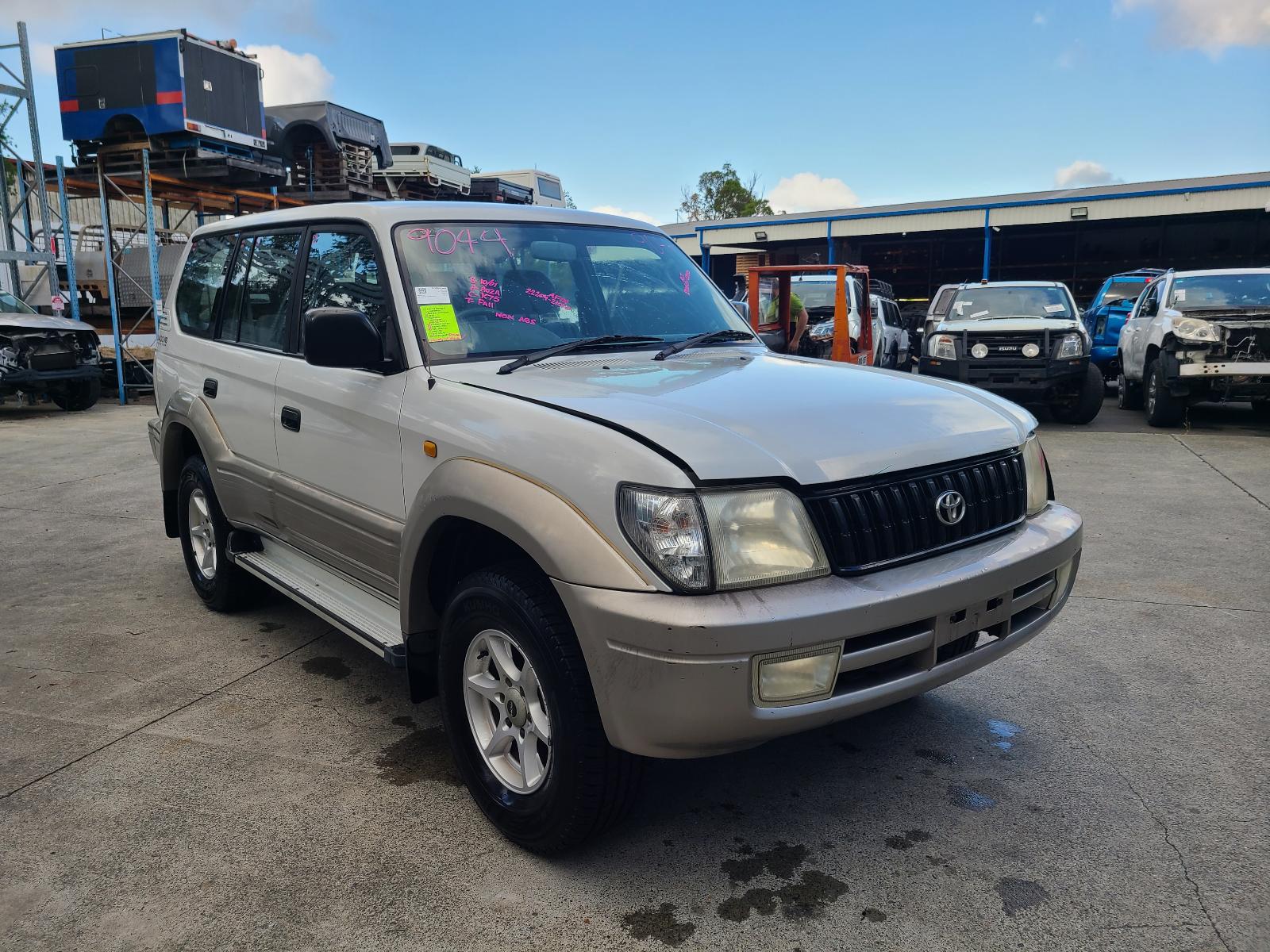 View Toyota Prado 2001 4 Door Station Wagon