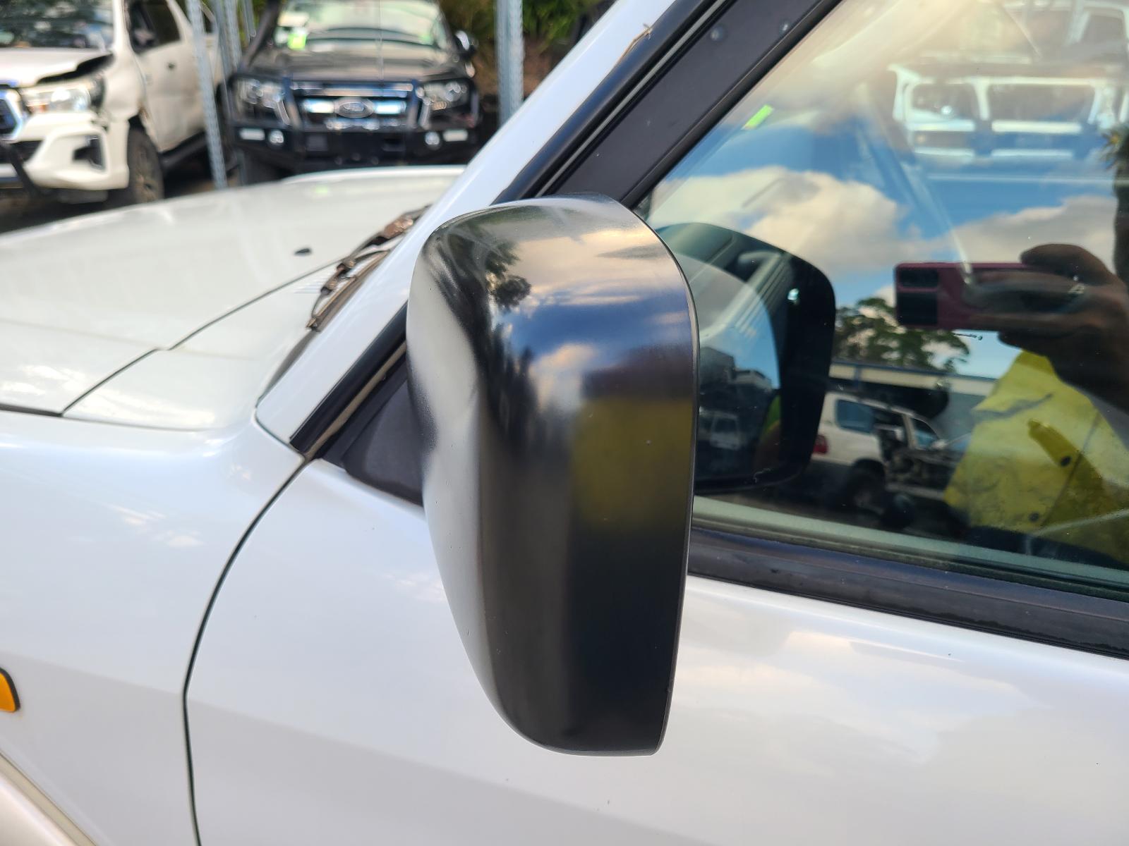 View Toyota Prado 2001 4 Door Station Wagon