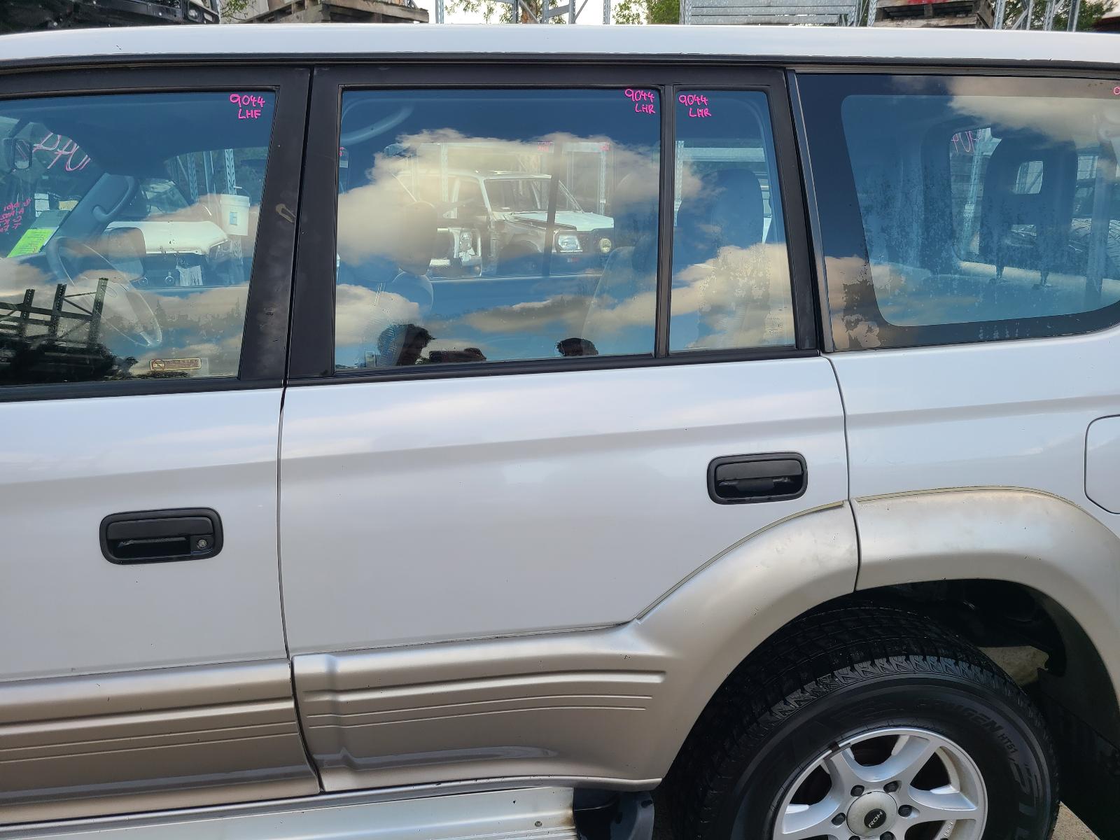 View Toyota Prado 2001 4 Door Station Wagon