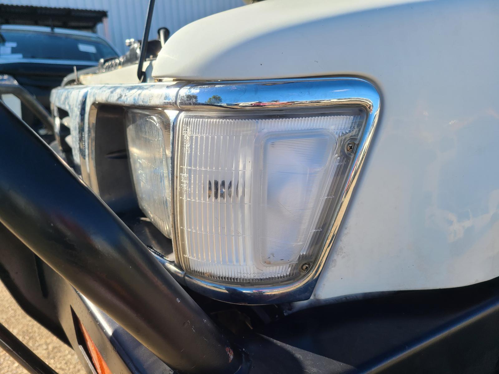 View Auto part Ashtray Toyota Hilux 1994