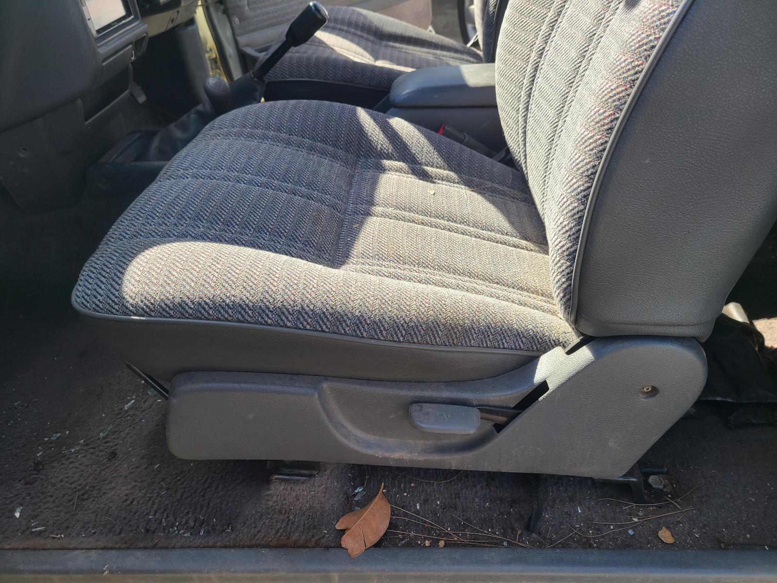 View Auto part Ashtray Toyota Hilux 1994