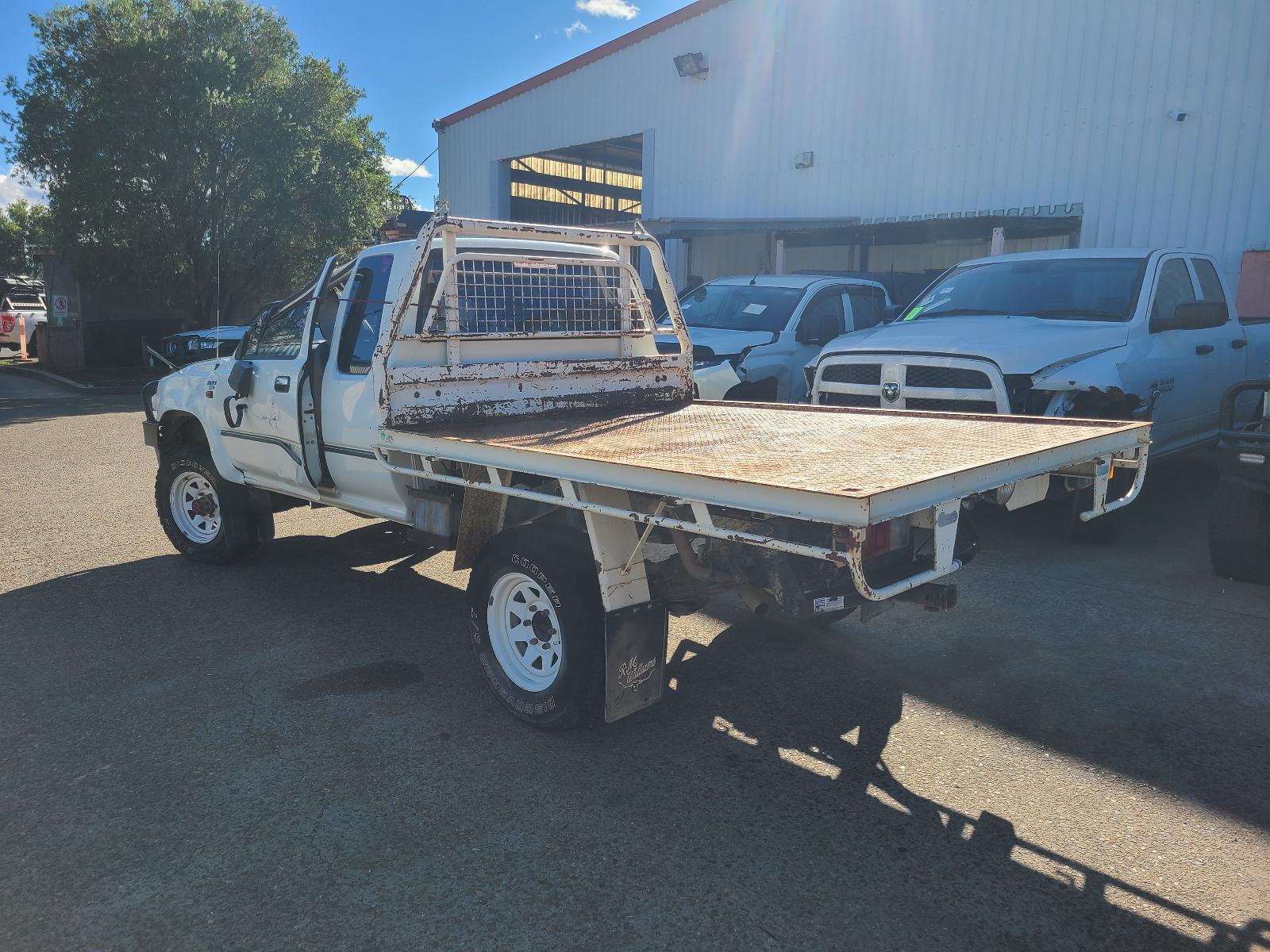 View Auto part Ashtray Toyota Hilux 1994