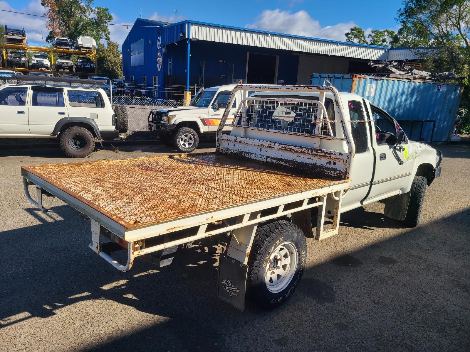 View Auto part Ashtray Toyota Hilux 1994