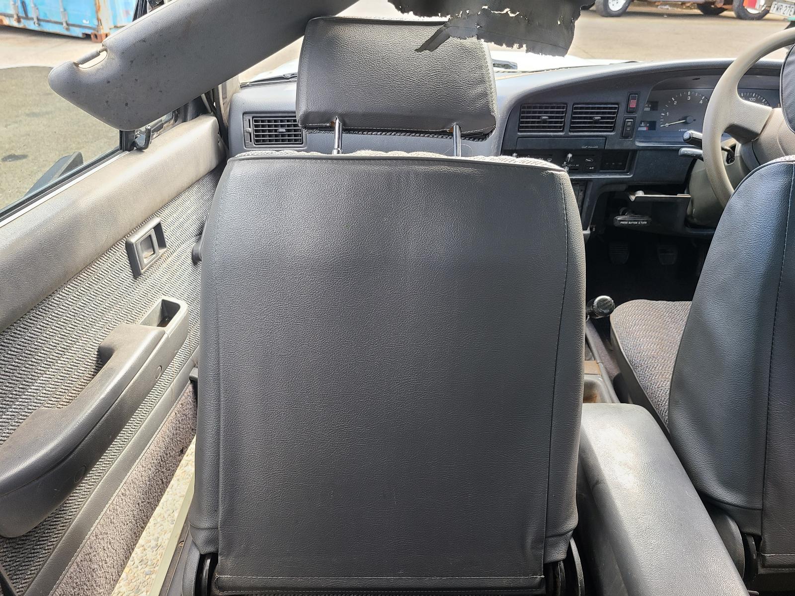 View Auto part Ashtray Toyota Hilux 1994