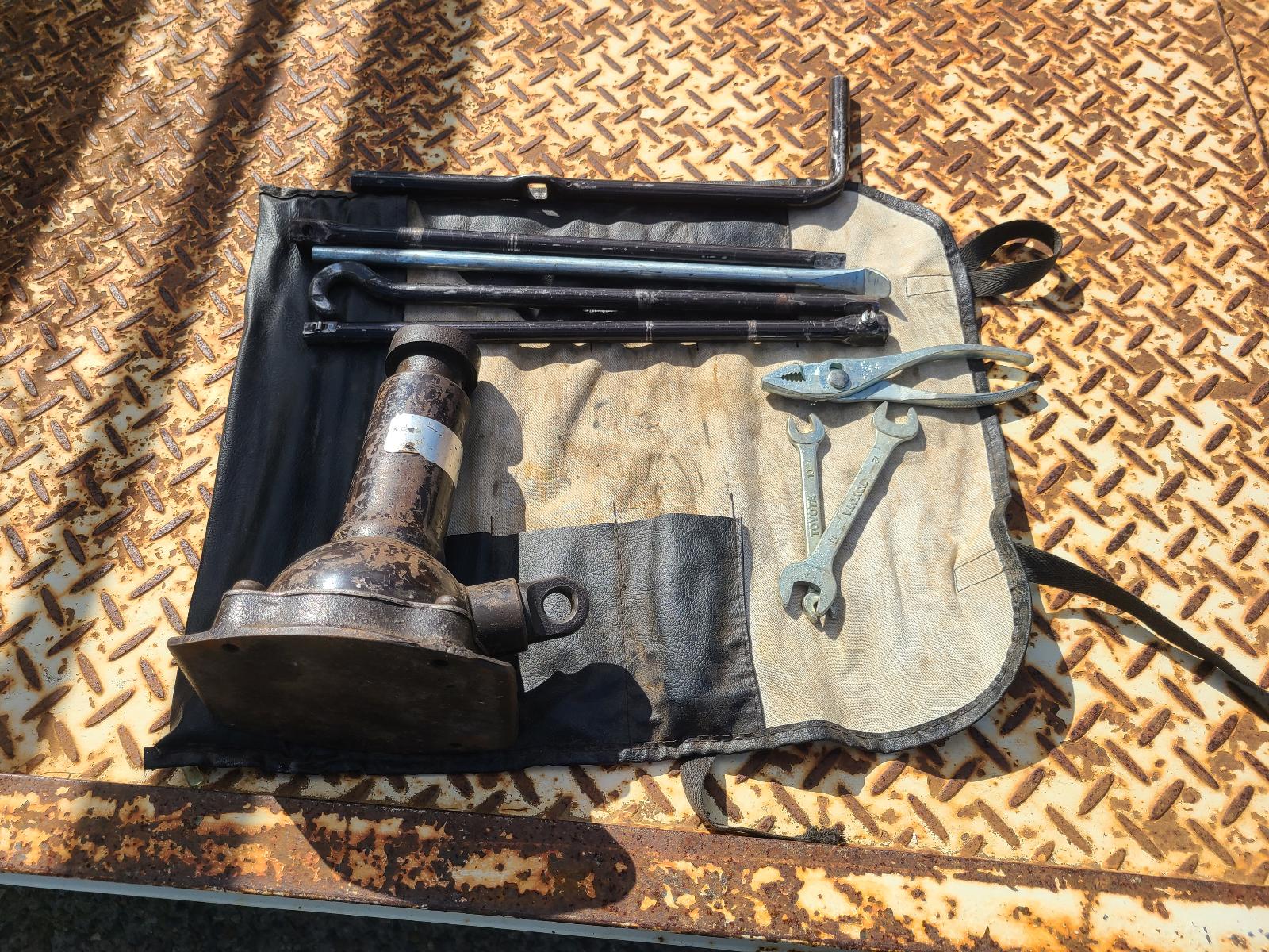 View Auto part Ashtray Toyota Hilux 1994