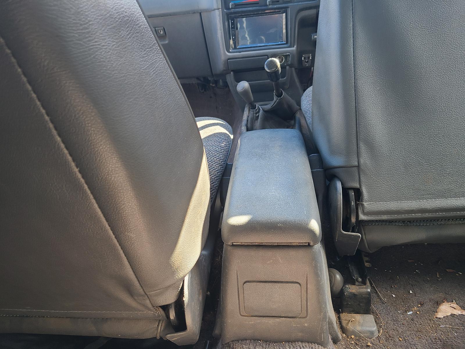 View Auto part Ashtray Toyota Hilux 1994