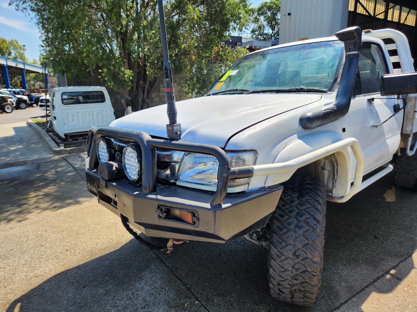 View Toyota Hilux 2005  