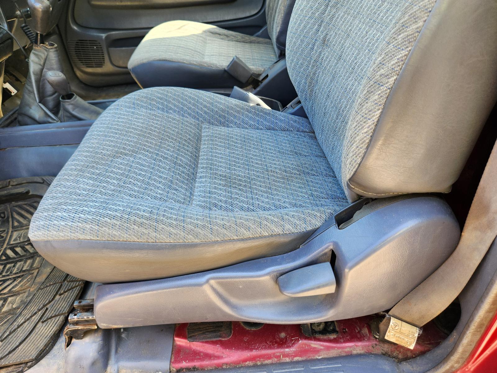 View Toyota Hilux 2005  