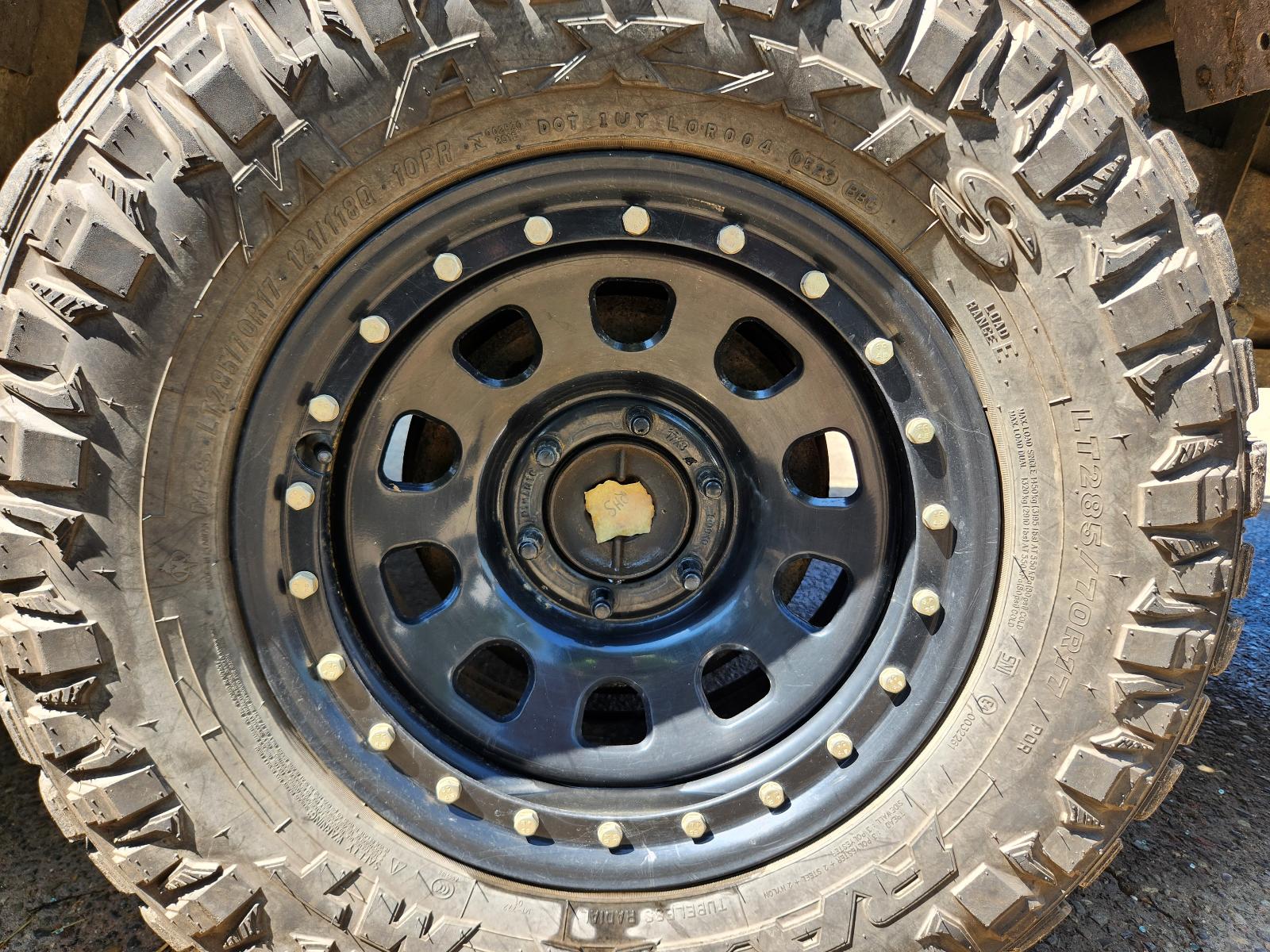 View Toyota Hilux 2005  