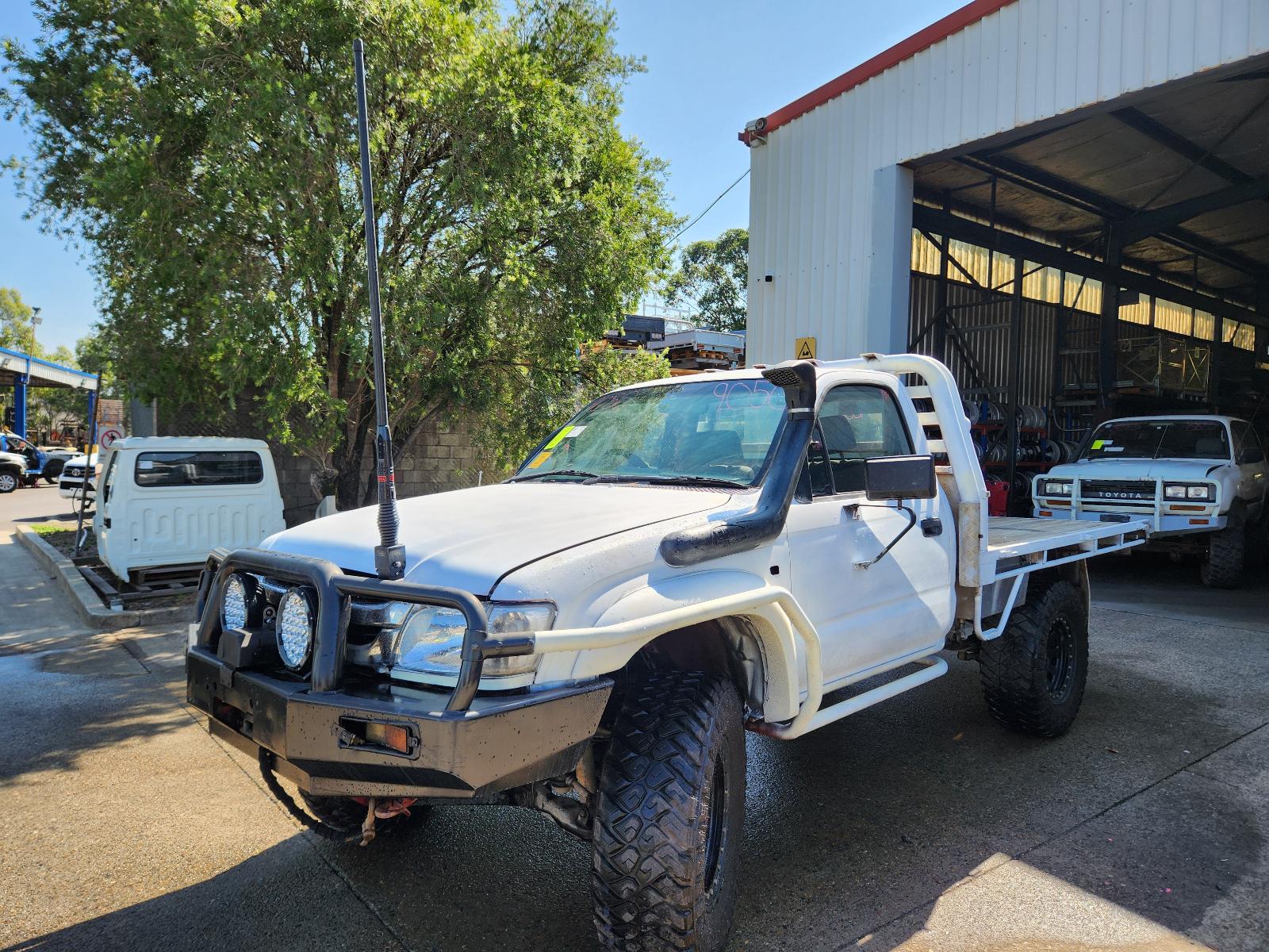 View Toyota Hilux 2005  