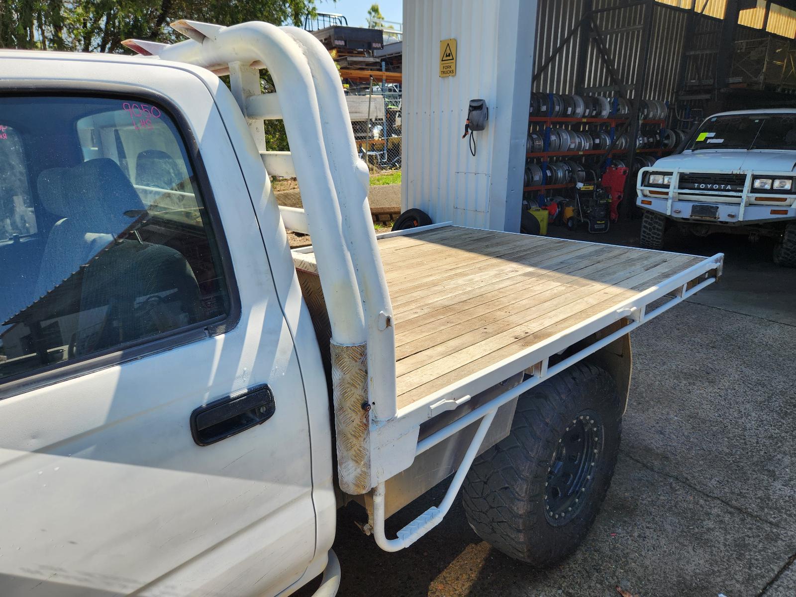 View Toyota Hilux 2005  