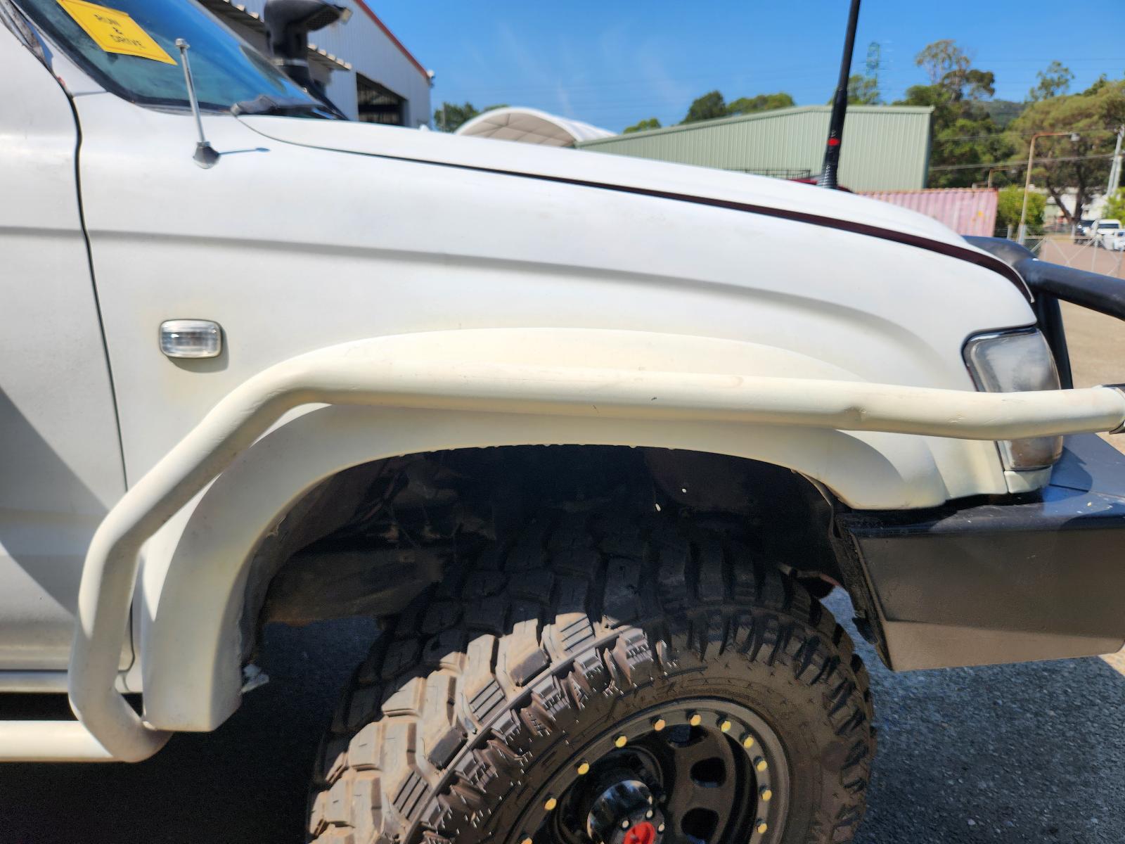 View Toyota Hilux 2005  