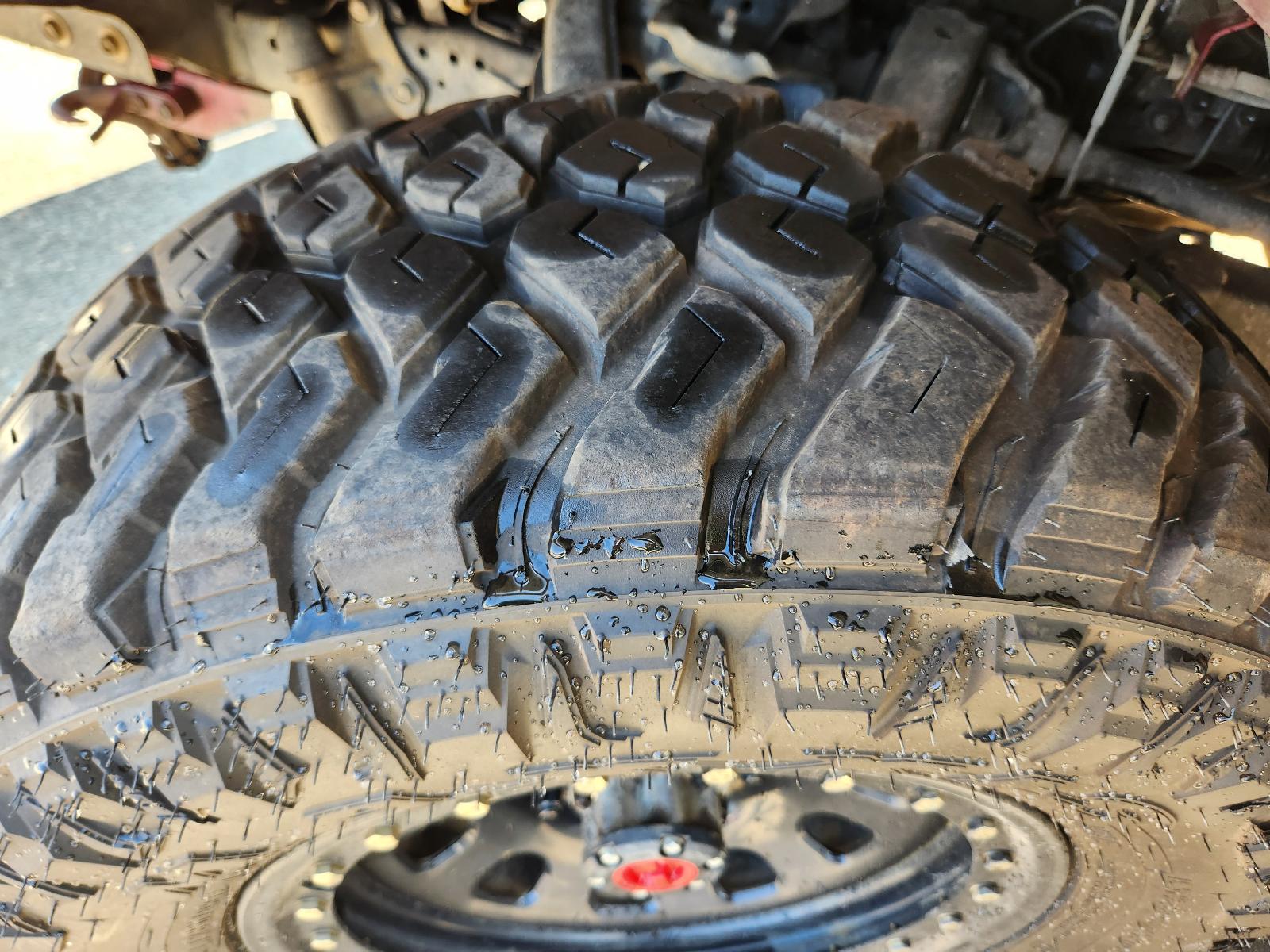 View Toyota Hilux 2005  