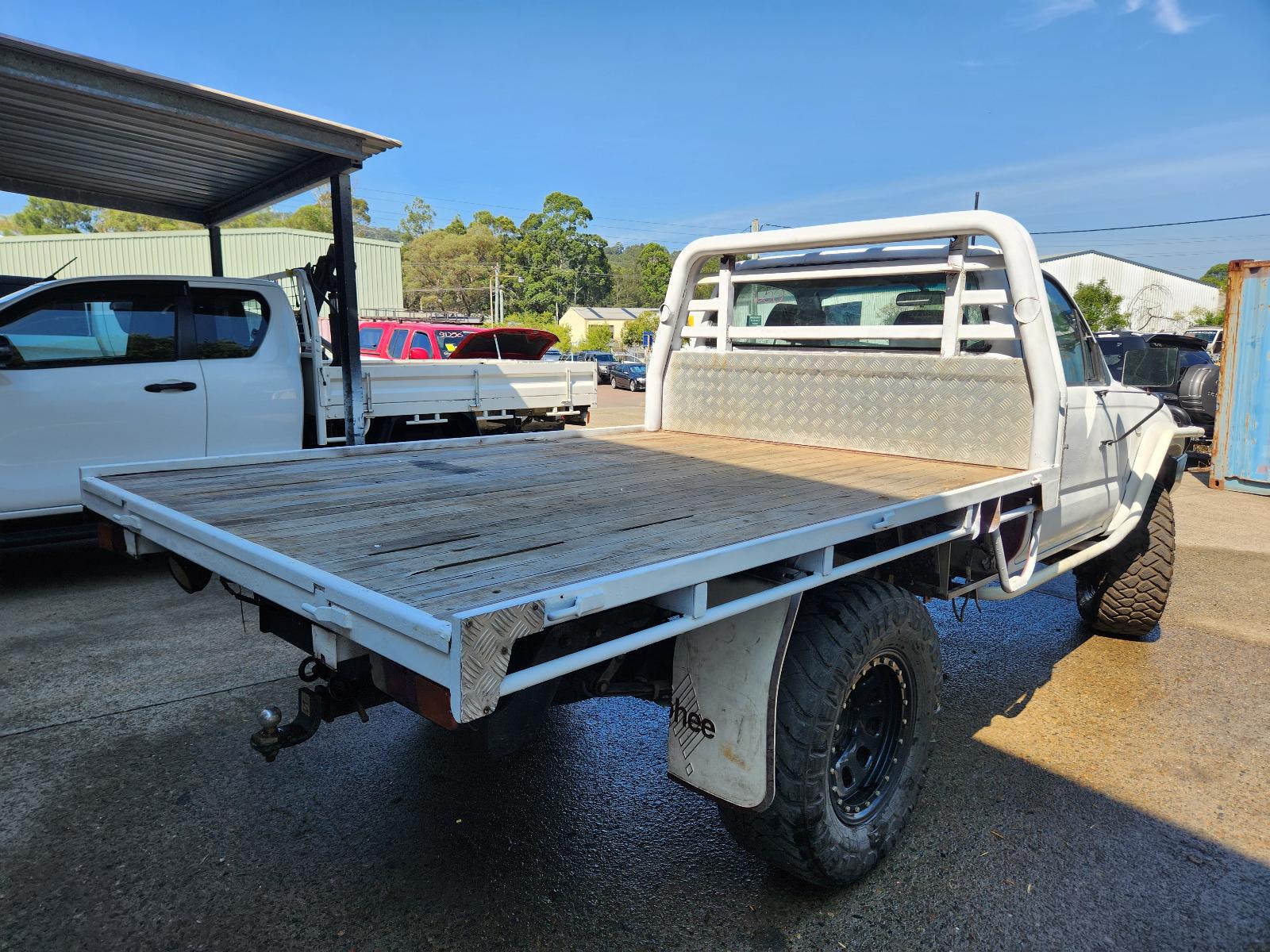 View Toyota Hilux 2005  