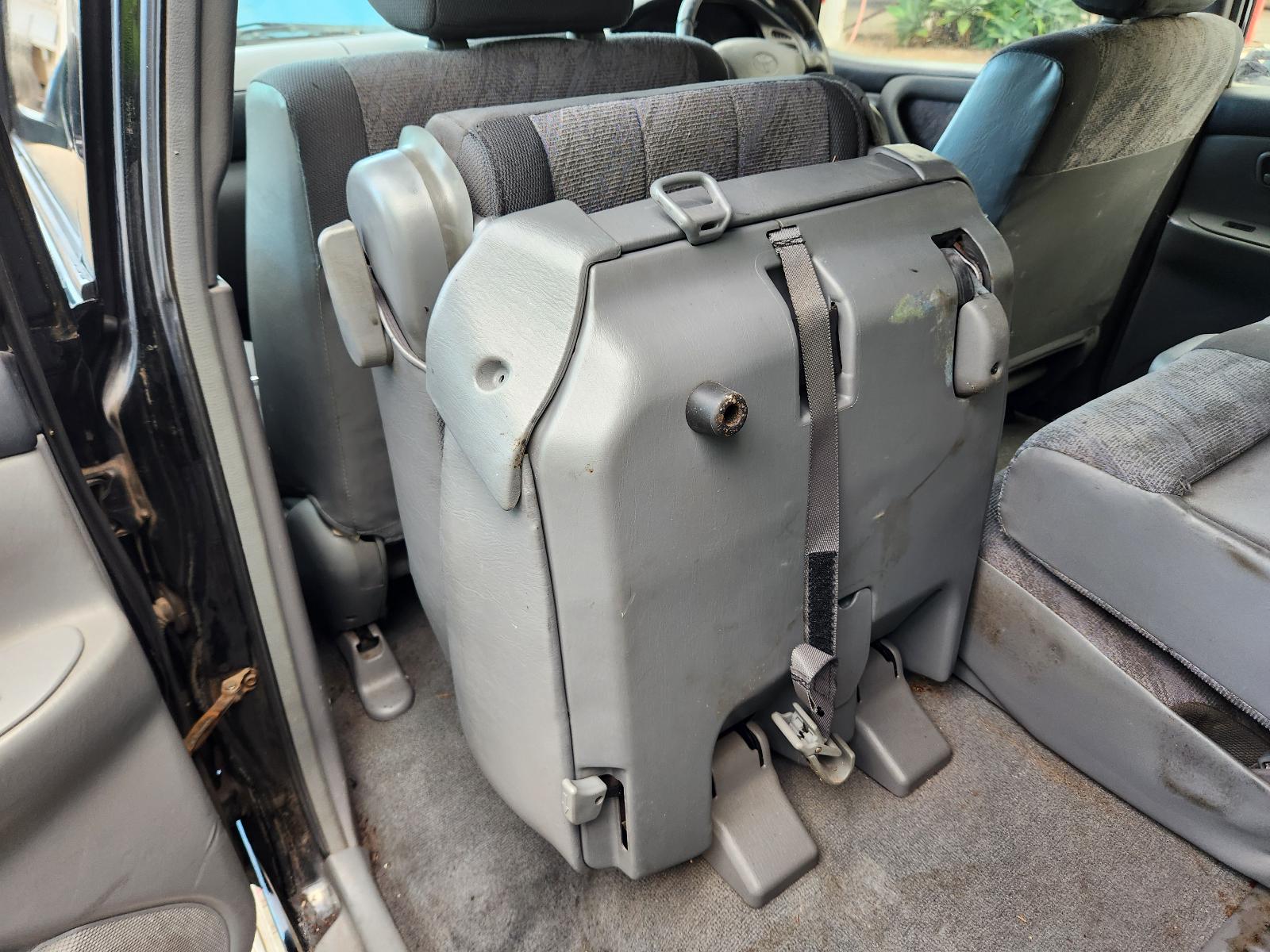 View Toyota Landcruiser 2001 4 Door Station Wagon