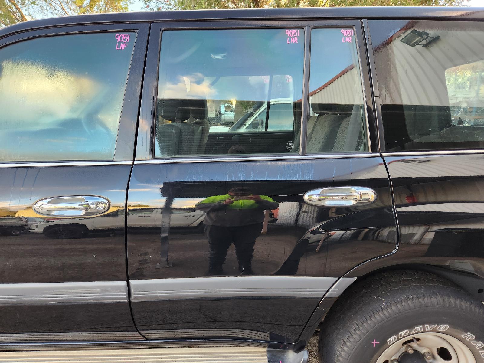 View Toyota Landcruiser 2001 4 Door Station Wagon