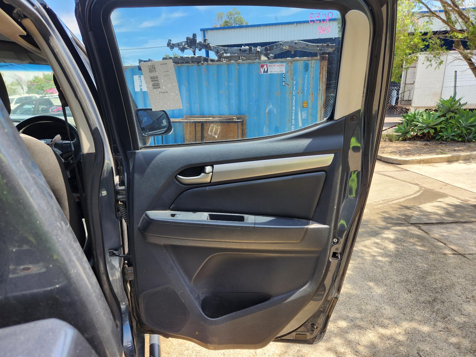 View Holden Colorado 2018 4 Door Utility