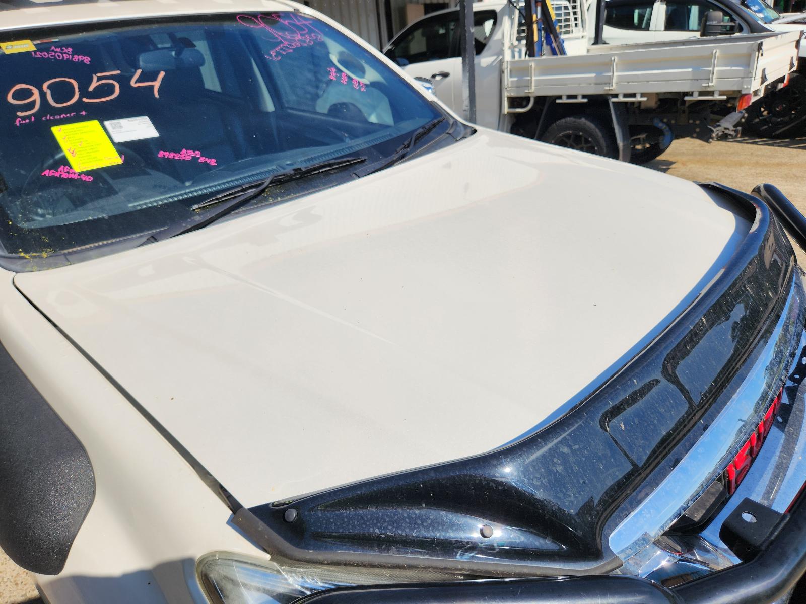 View Isuzu Mu-x 2014  