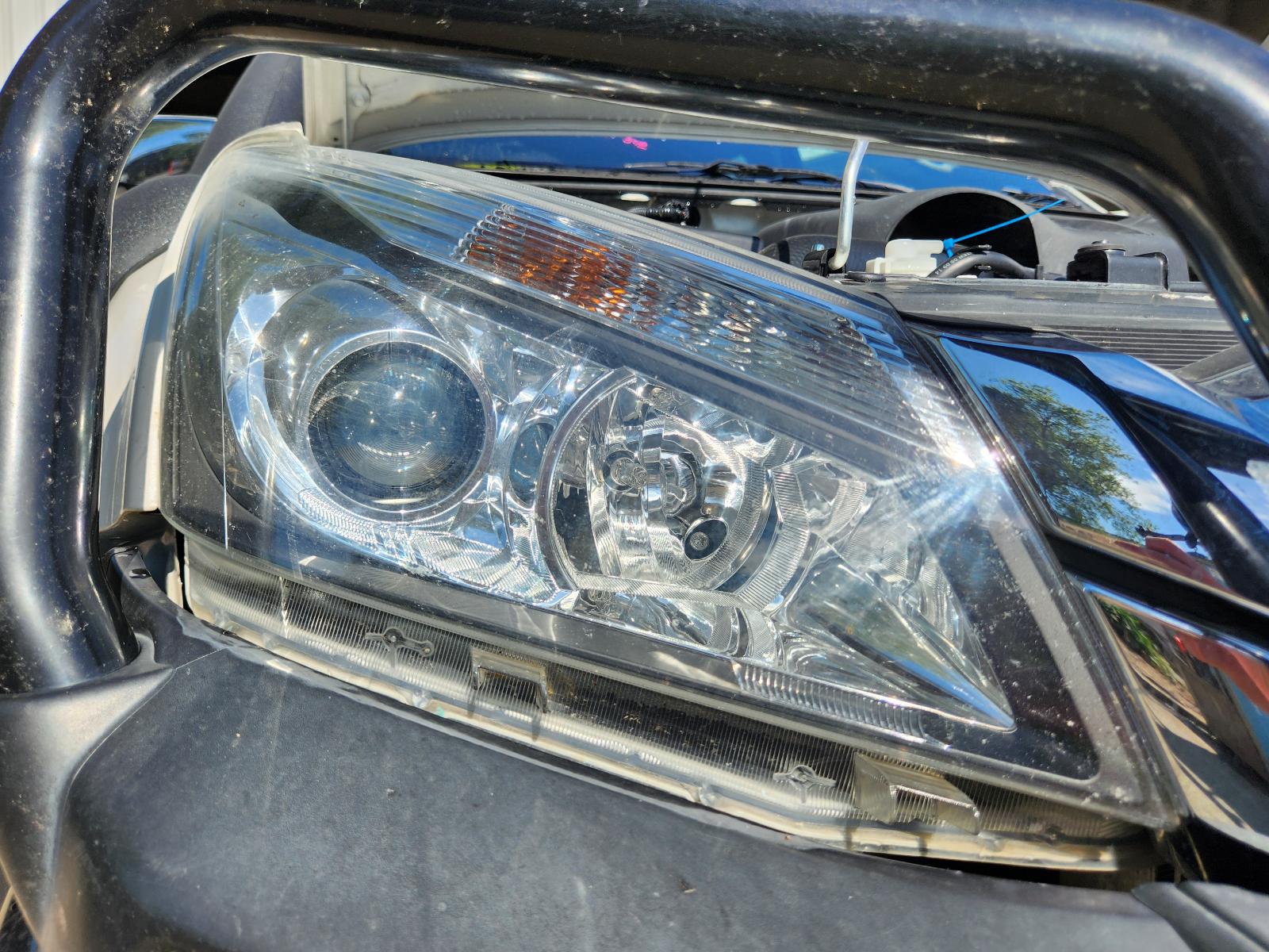 View Isuzu Mu-x 2014  