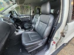 View Isuzu Mu-x 2014  