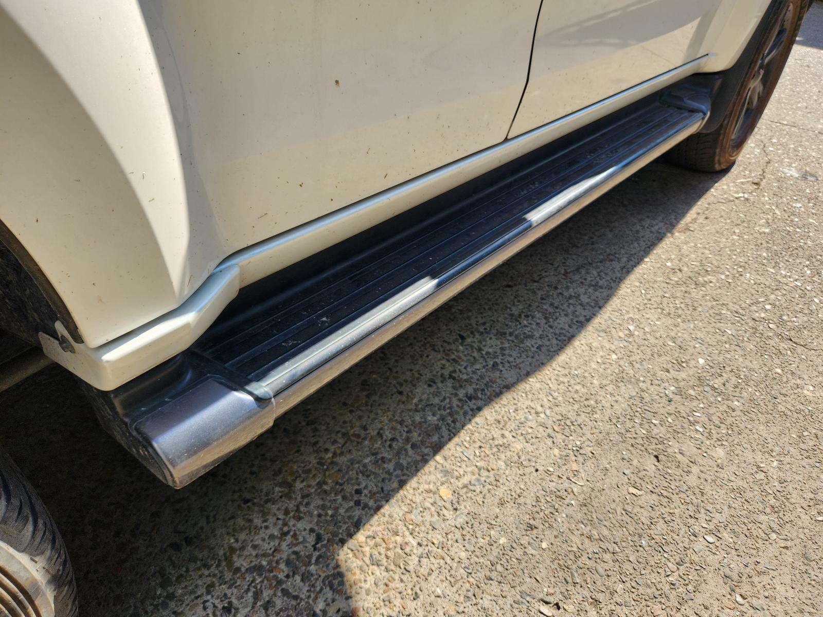 View Isuzu Mu-x 2014  