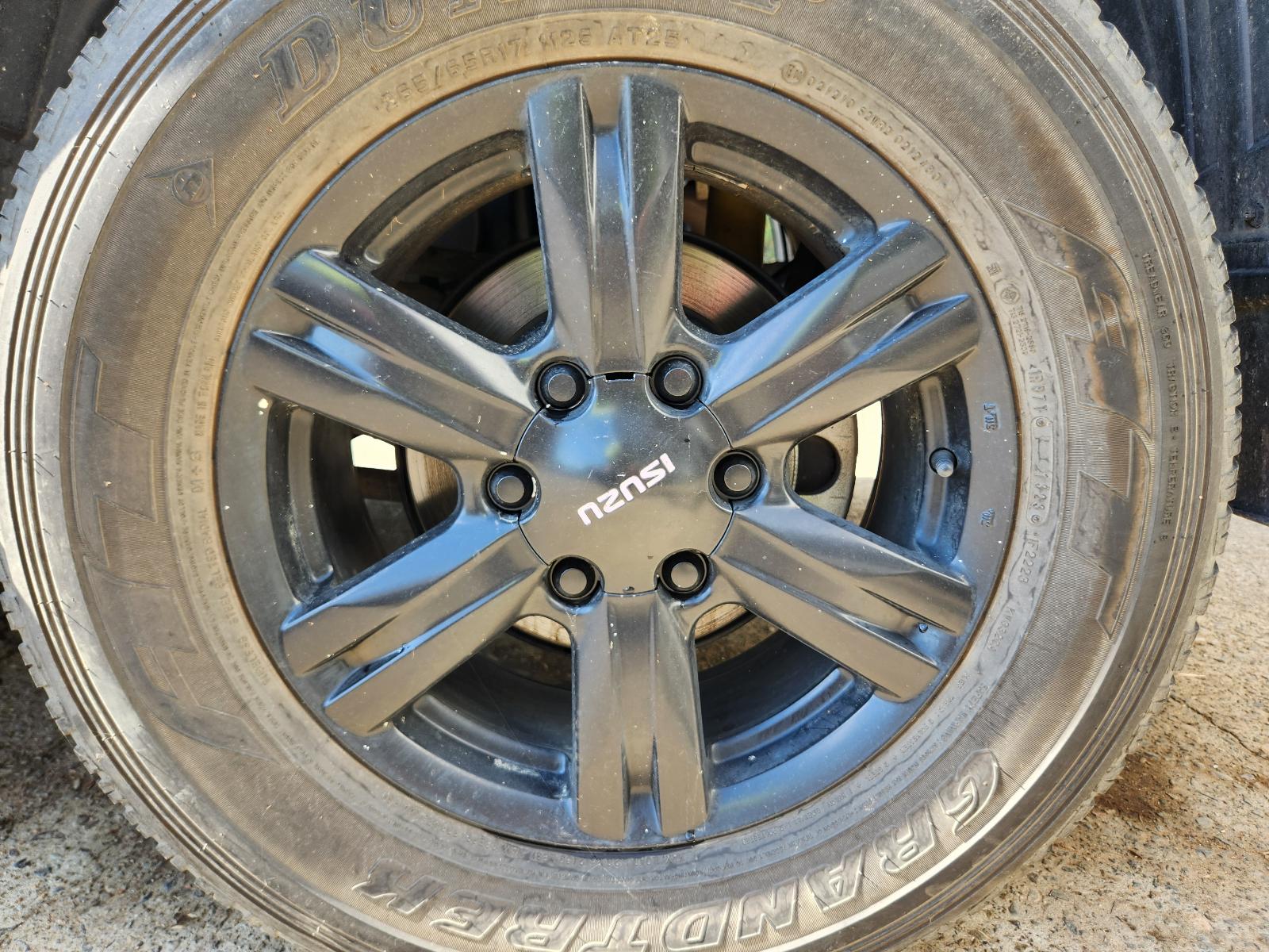 View Isuzu Mu-x 2014  