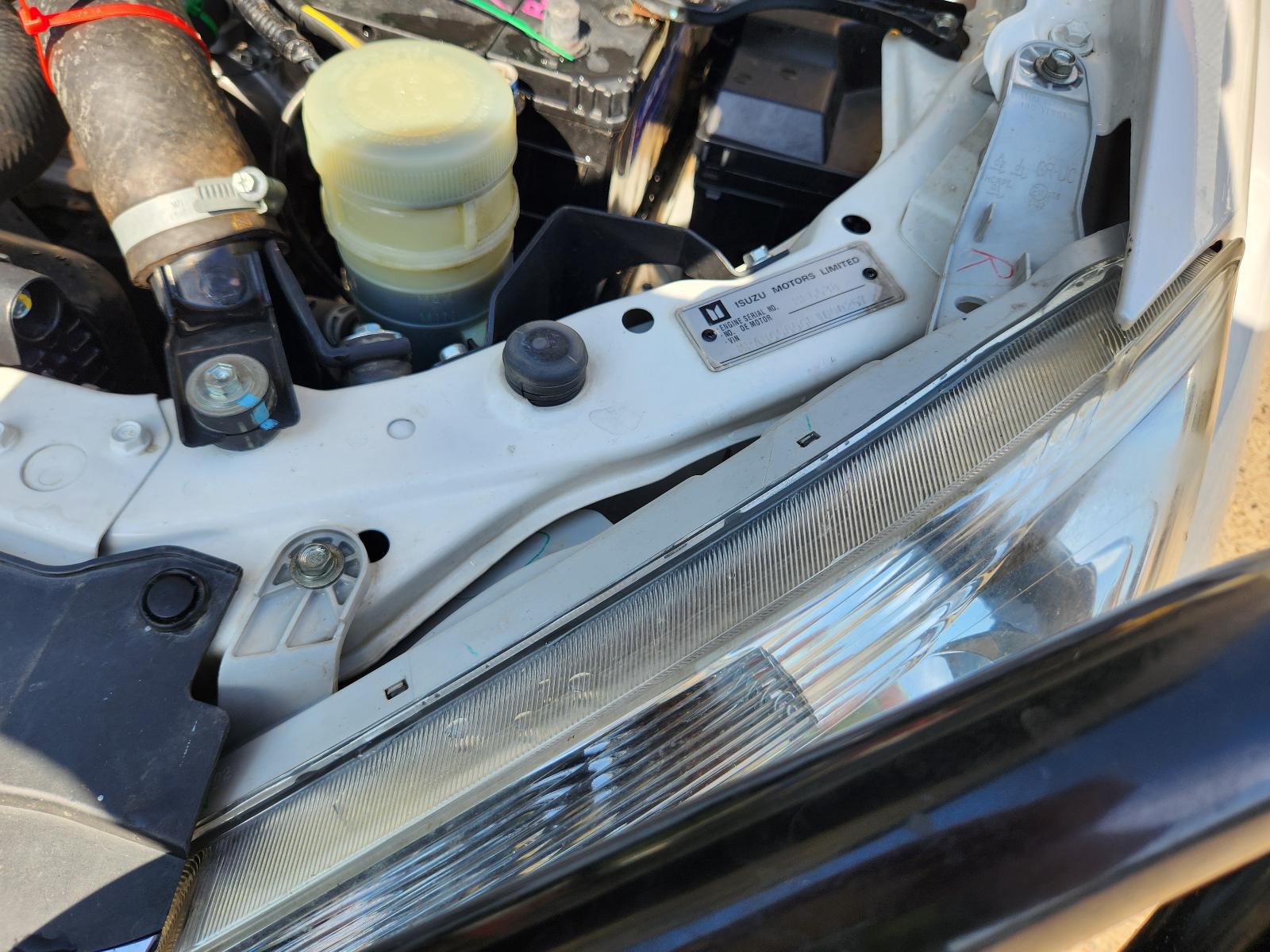 View Isuzu Mu-x 2014  