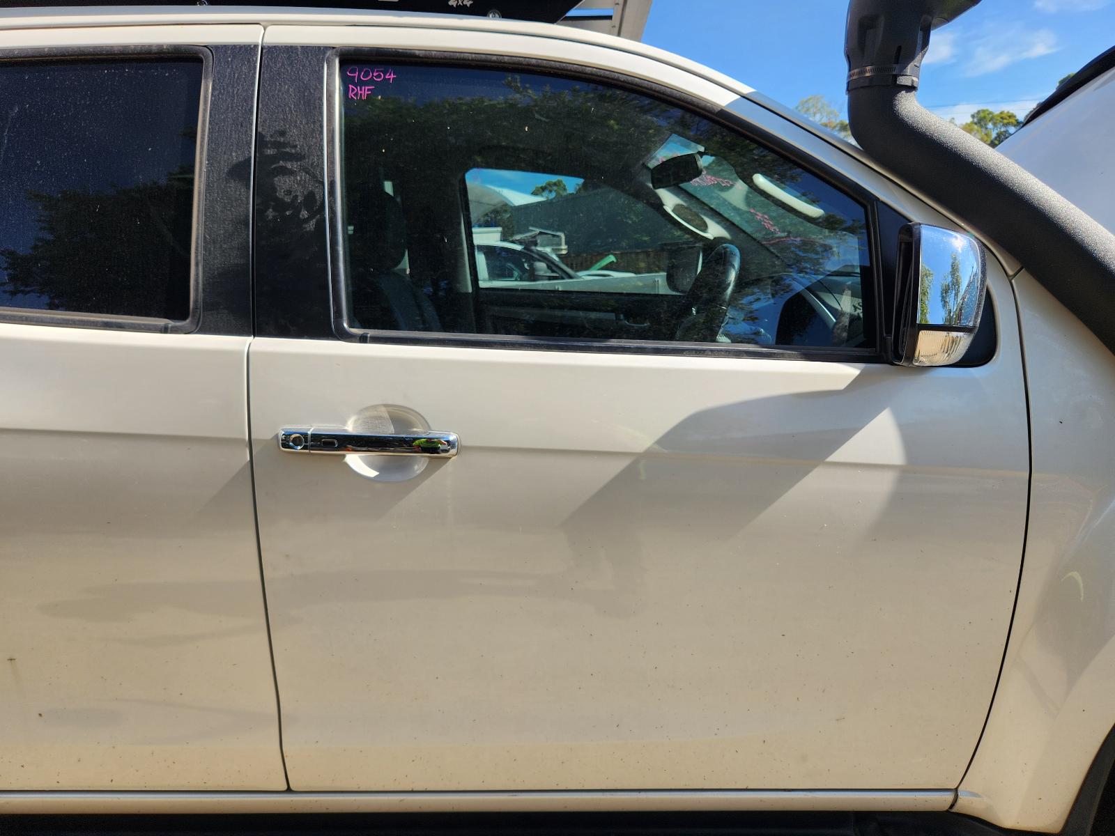 View Isuzu Mu-x 2014  