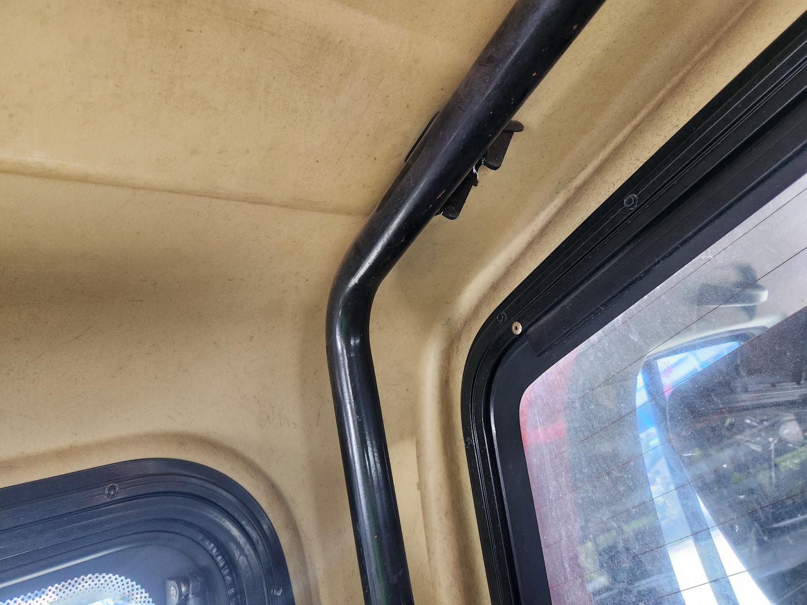 View Nissan Navara 2010 4 Door Utility