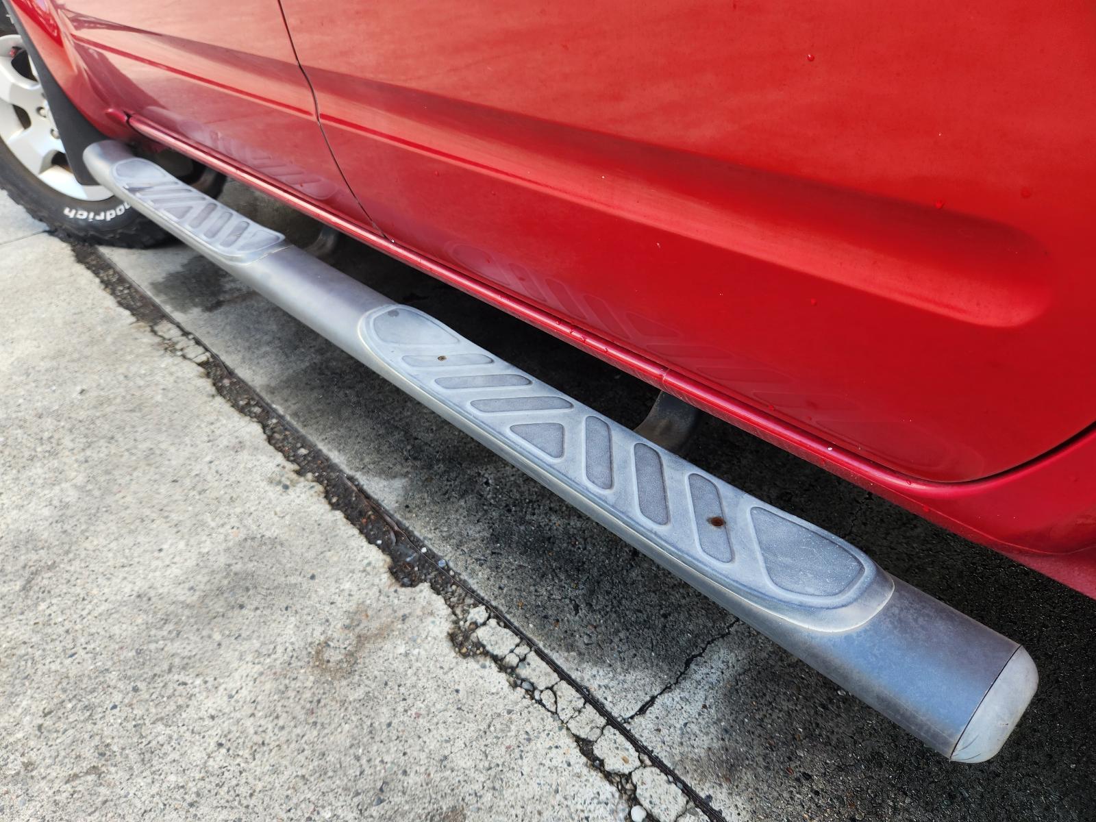 View Nissan Navara 2010 4 Door Utility