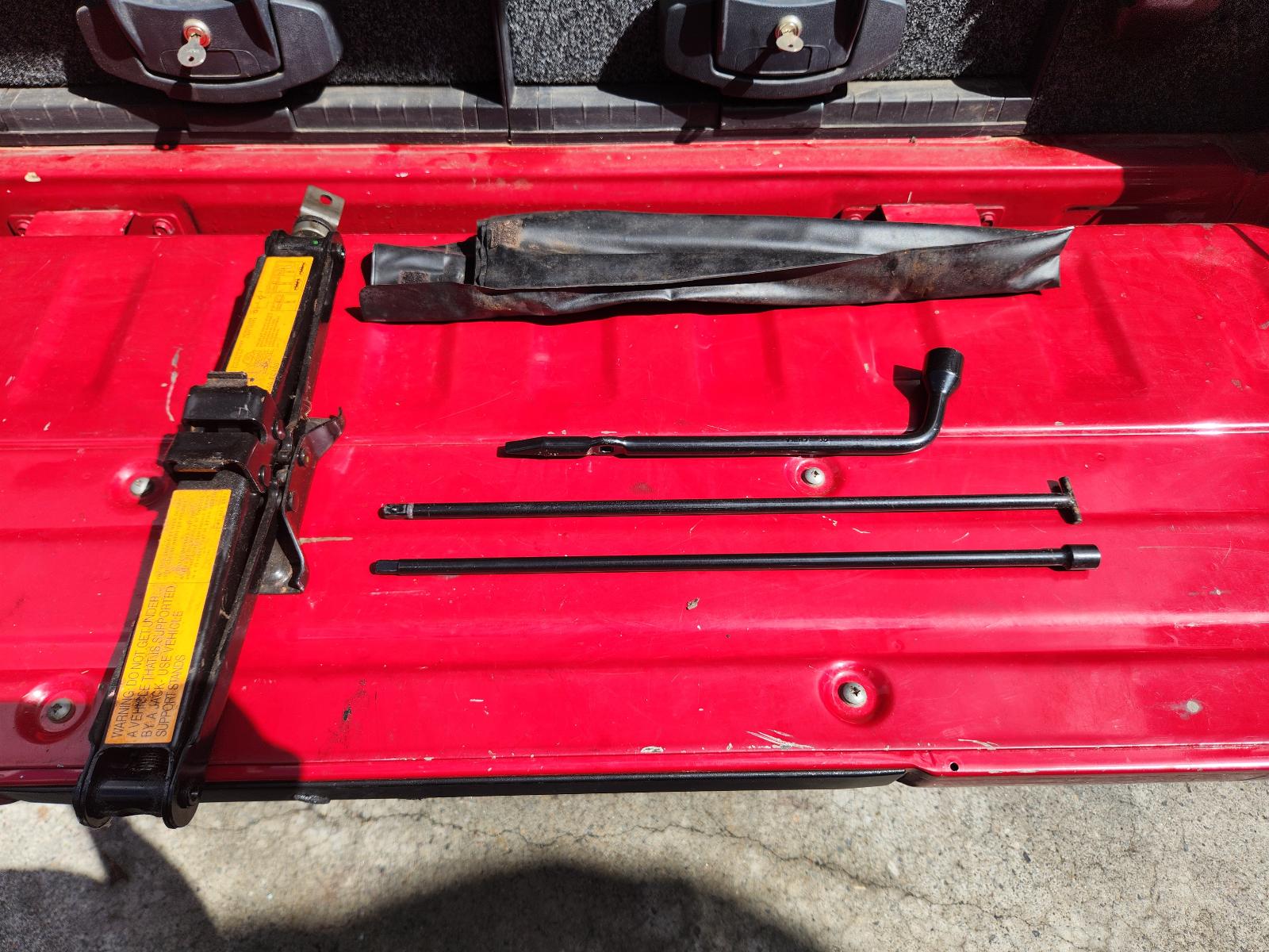 View Nissan Navara 2010 4 Door Utility