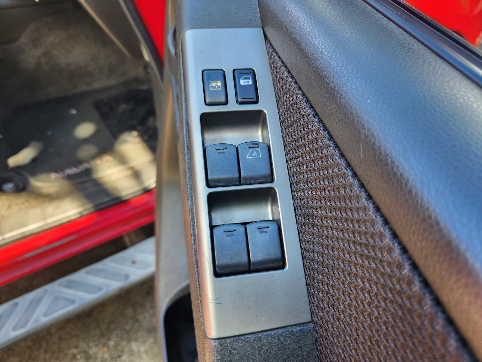 View Nissan Navara 2010 4 Door Utility