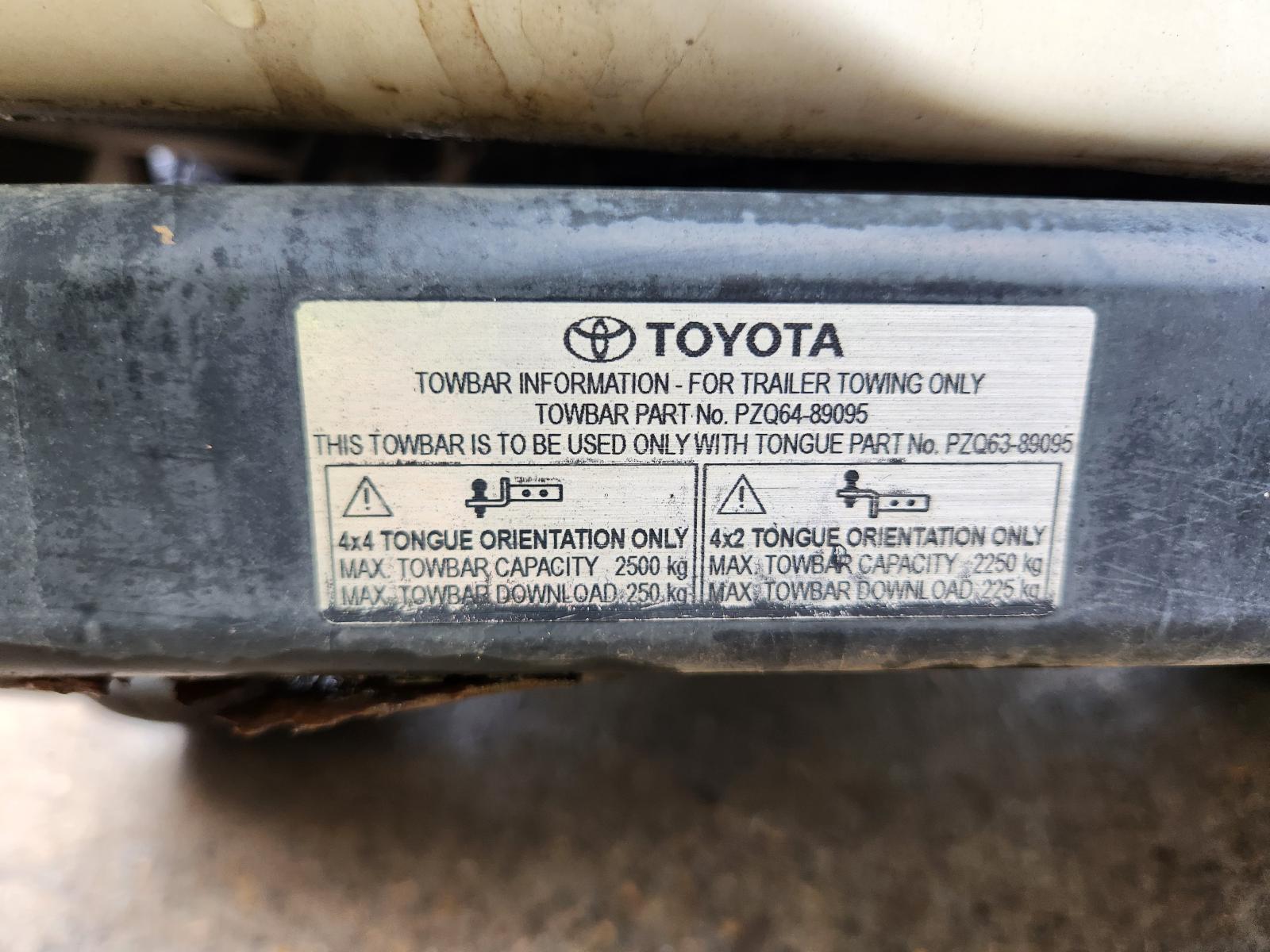 View Toyota Hilux 2015  